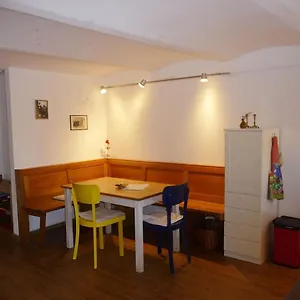 bogenstuberl-ferienwohnung-fur-2-bis-4-personen-im-gewolbe.com-bavaria.com/
