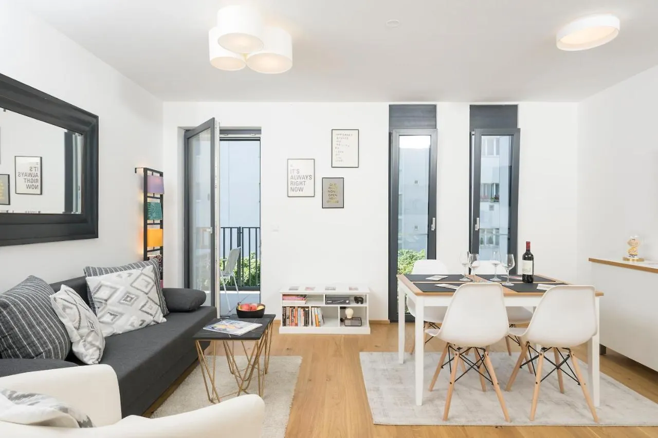 Apartment Ottakring Balcony Suite Wien
