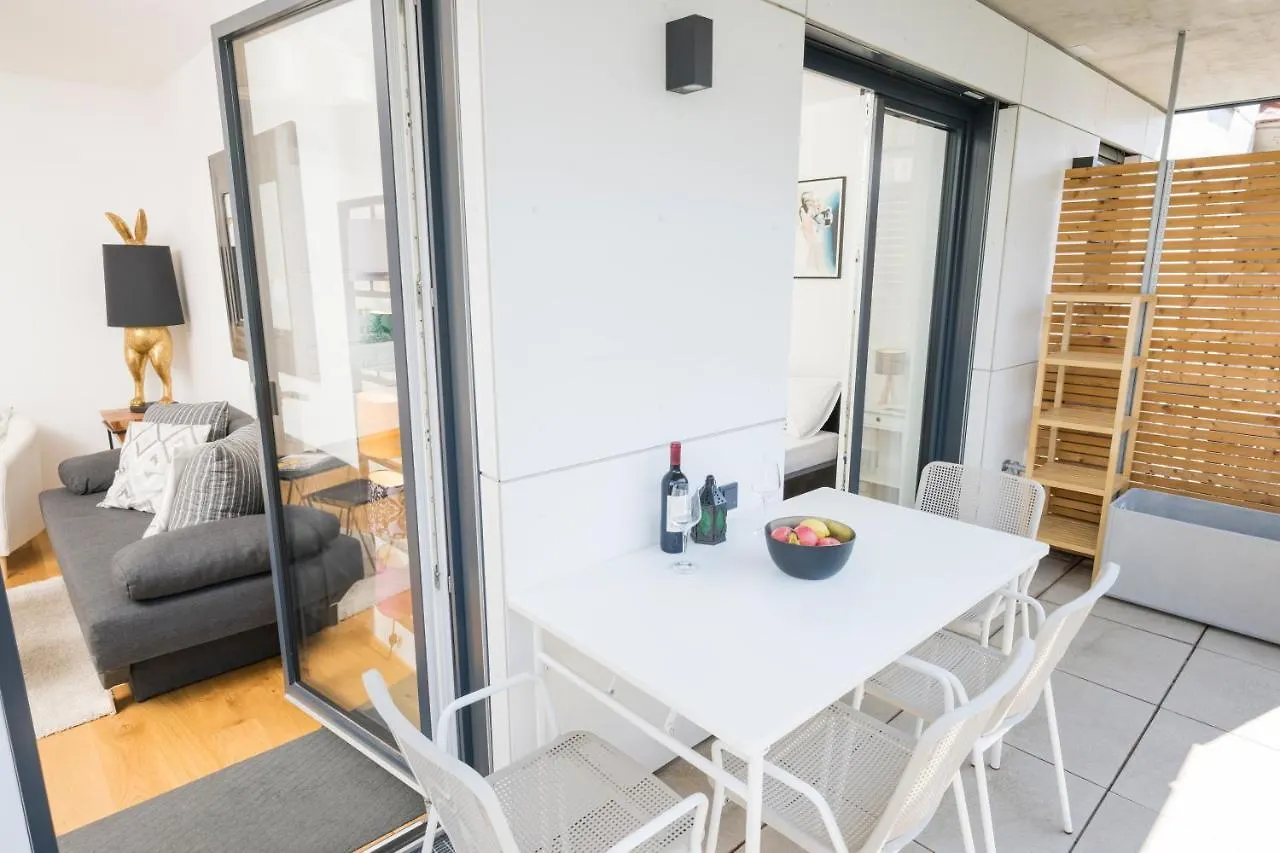 Ottakring Balcony Suite Wien 0*,